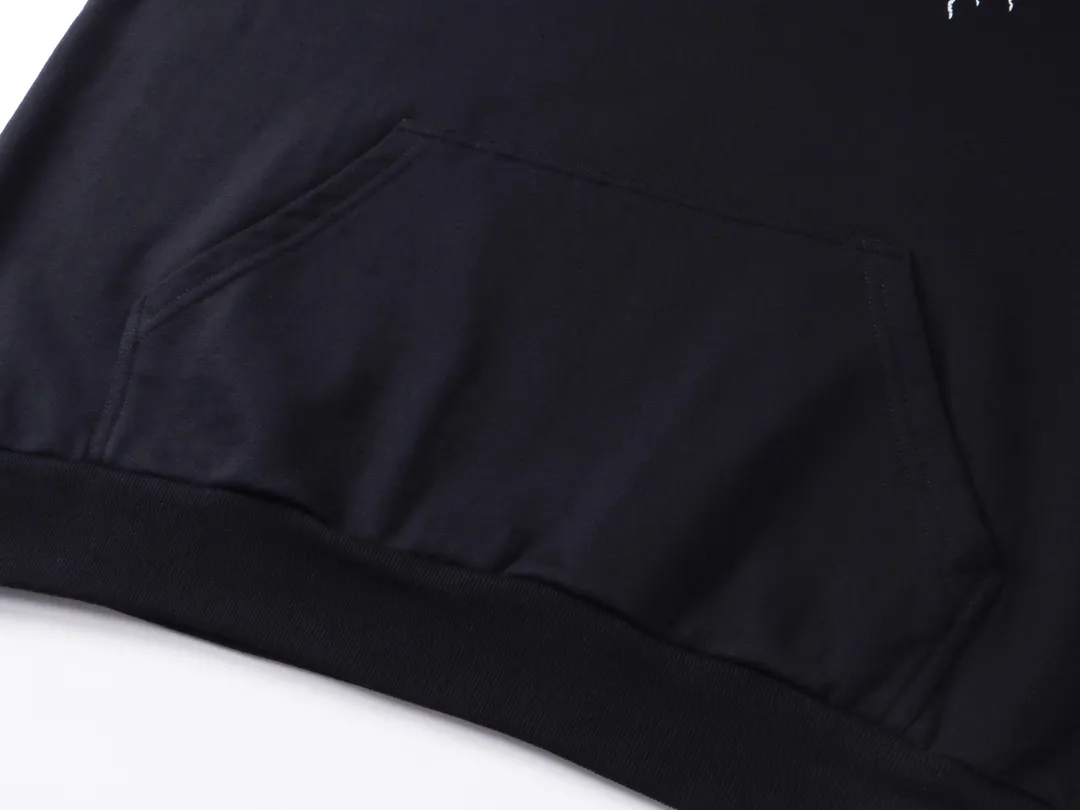【 . Quality】BALENCI*GA/ .2024New Arrival LOGO T 。 . Authentic ， ！ ZP 。 460 ， . ， ，。 。Classic LOGO ， ， 。 . ， ， OS . Same Style ：BL 238923 ：Black Size：XS S M L